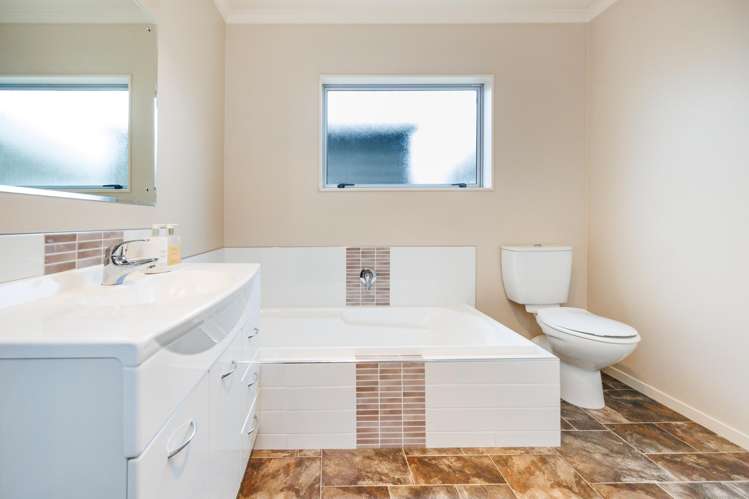 10 Ouse Street Rongotea_13