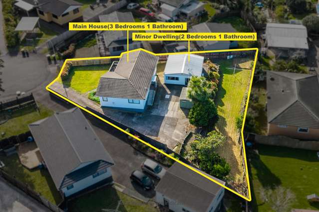 Home & Income: 5 Beds + 2 Bath on 889 sqm!