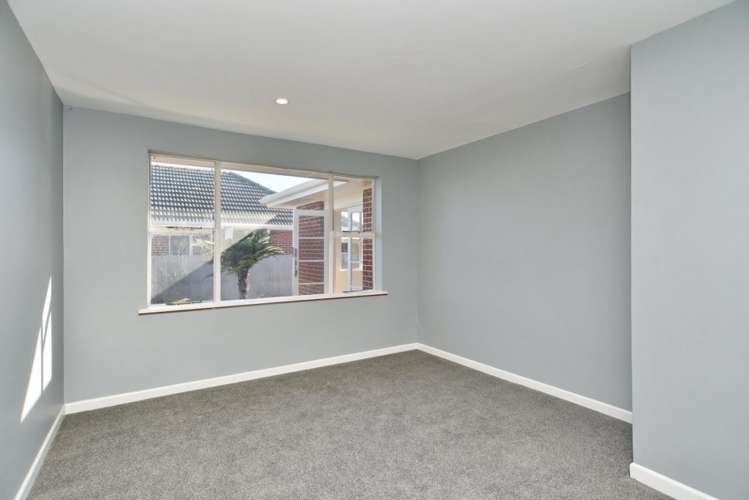 13 Lyndhurst Crescent Aranui_15