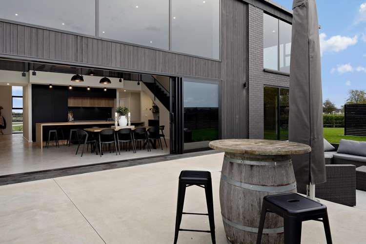 409 Grasslands Drive Cambridge_27