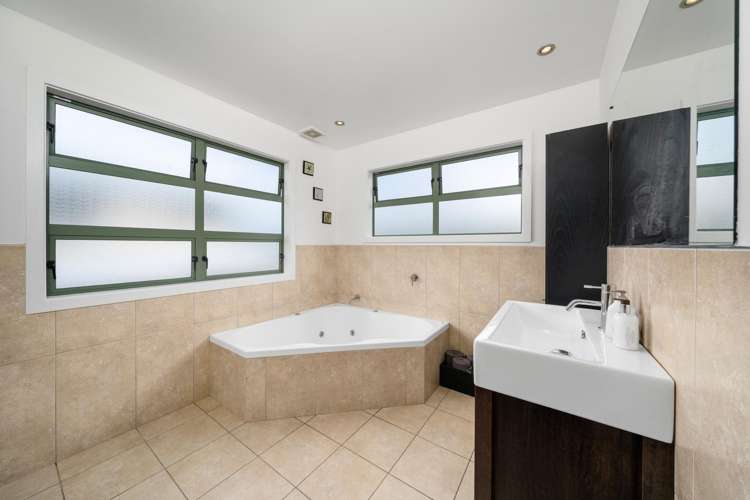 19 Nether Green Crescent Johnsonville_16