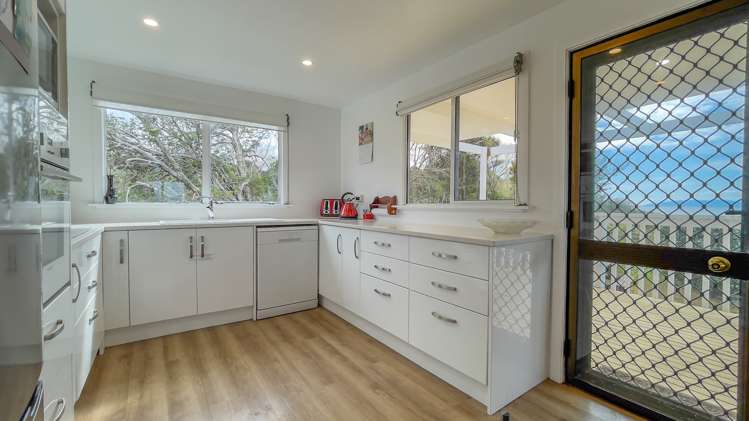 1801a East Coast Road Whakatiwai_5