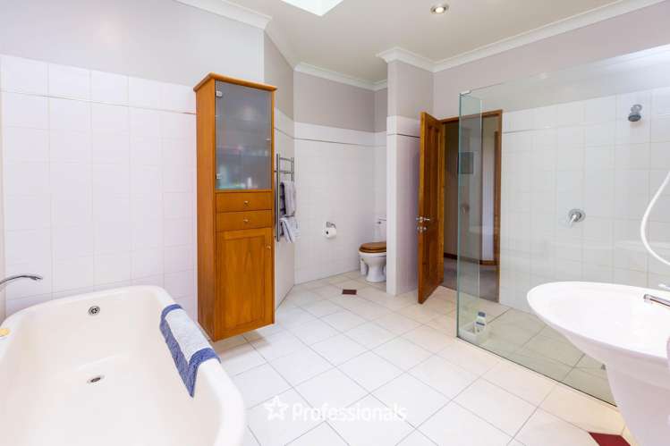 118 Colletts Road Mangaroa_22