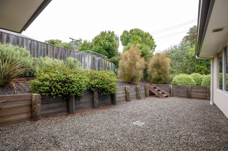 10 Olivias Place Stoke_13