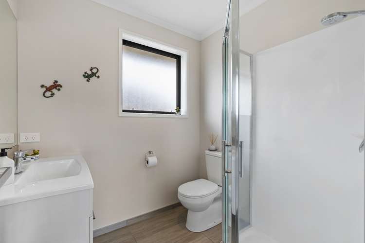 20 Costello Drive Ngatea_17