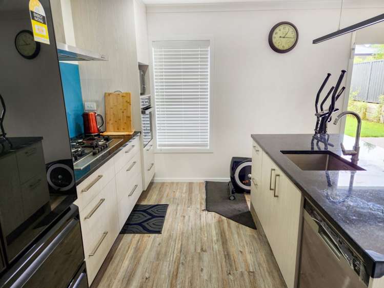 8 Taiko Place Porirua_2