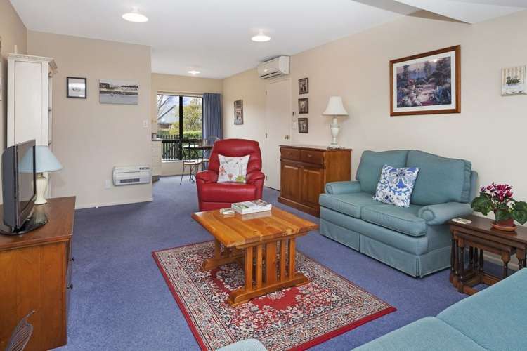 10/28 James Street Lincoln_5