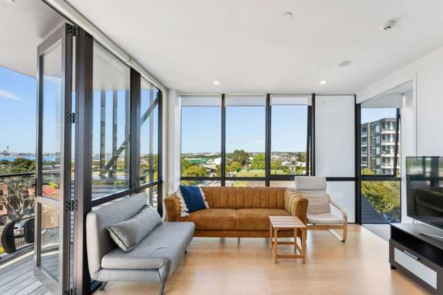 303/10 Auburn Street Takapuna_1