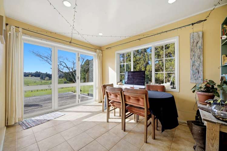 101 Motu Road Kumeu_10