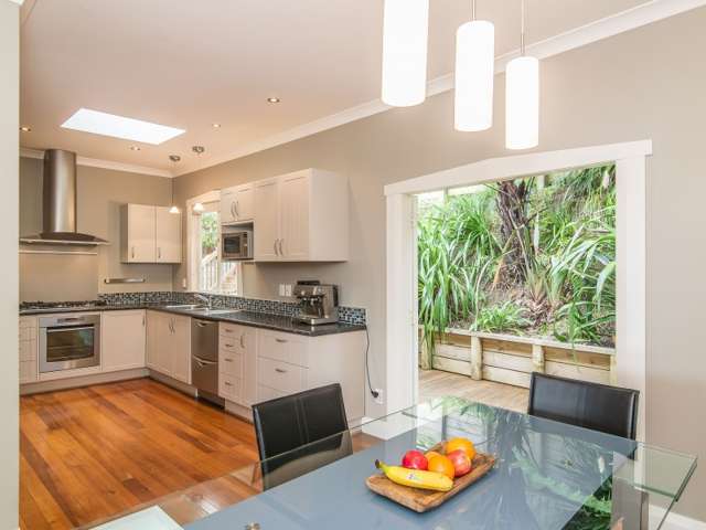 107 Barnard Street Wadestown_4