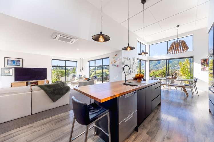 9 Te Heke Place Waikanae_9