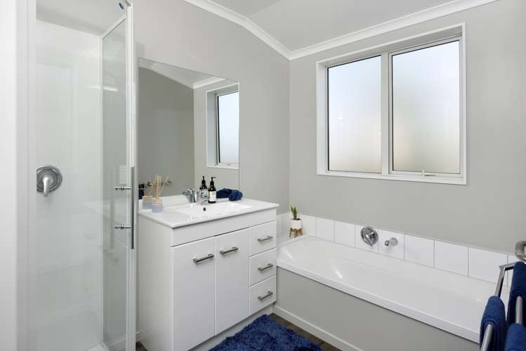 4 Mary Newton Place Brightwater_8