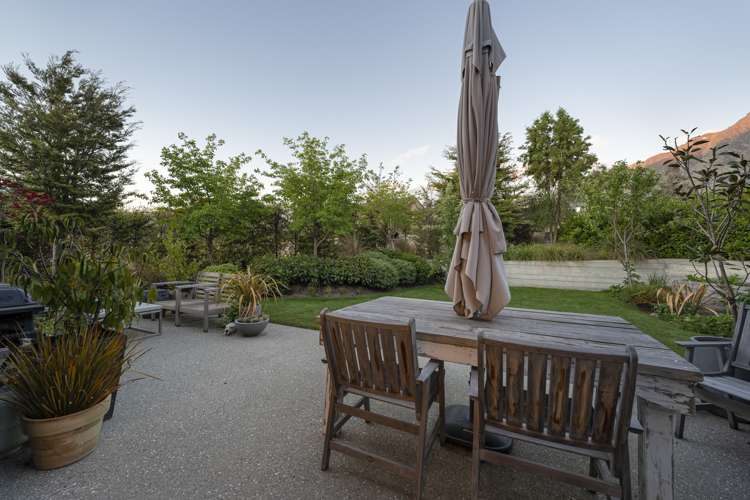 2 Falconer Rise Jacks Point_18