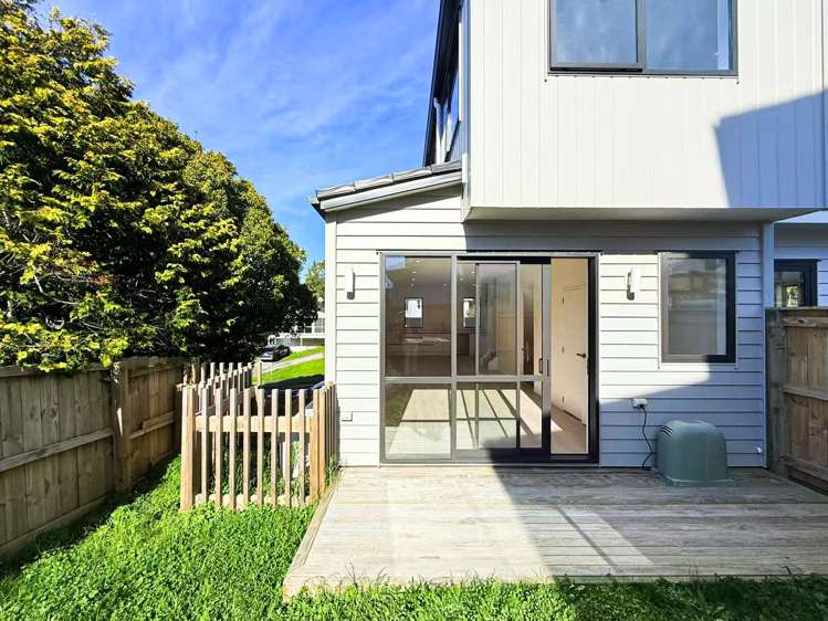 16F Sheridan drive_0
