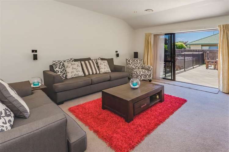 8 Gandalf Crescent Paraparaumu_7