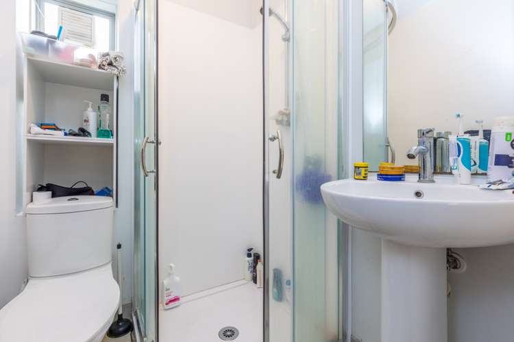 212/10 Flower Street Eden Terrace_9