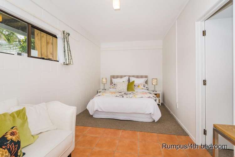 2/5 Manaia Place Mairangi Bay_10