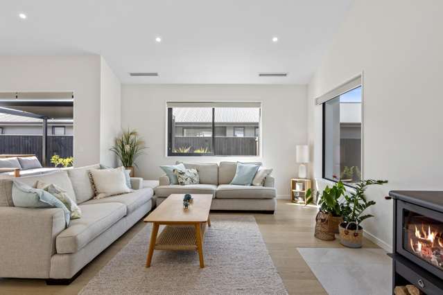 19 Guinevere Drive Lincoln_4