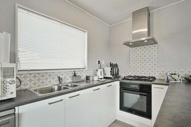 2/701 Riverslea Road South Akina_2