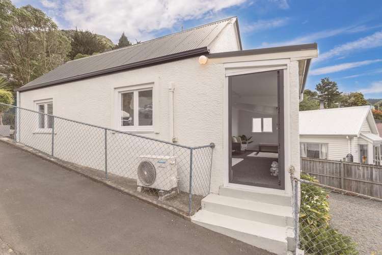 24 Voelas Road Lyttelton_19