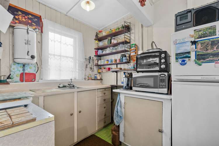 1095 Mataikona Road Mataikona_12