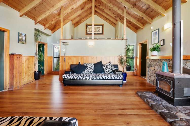 22 Falls Road Hunua_11