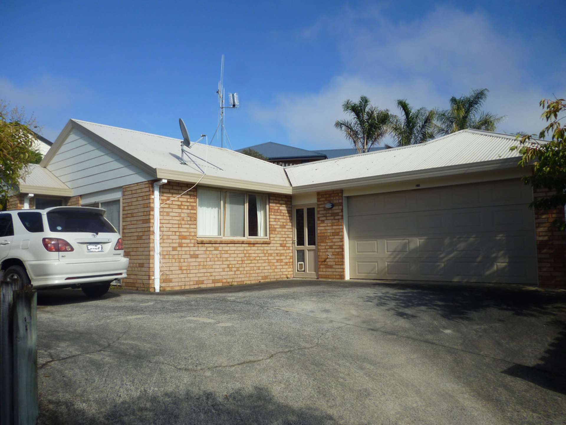 21 Pointon Glade Grandview Heights_0