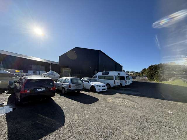 Roadside Unit & Yard Available in Helensville