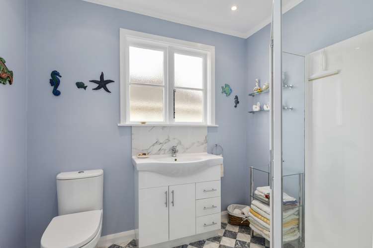 44 Churton Crescent Taita_10