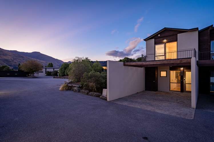 Unit 11 (Apt 32) Oakridge Resort, 20 Studholme Road Wanaka_20