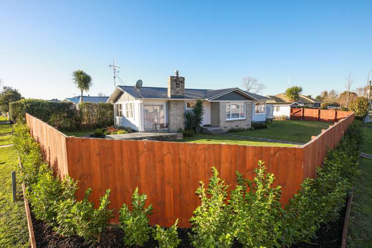 22 Joanna Place Deanwell_19