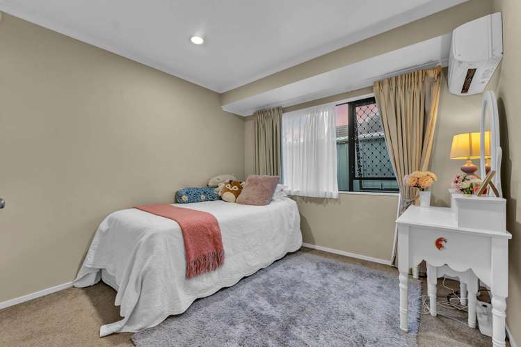 27 Maghera Drive East Tamaki Heights_18