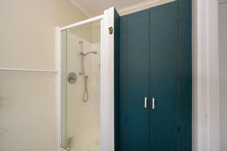 301 Frimley Avenue Frimley_9