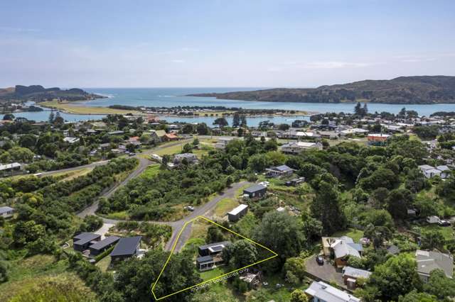First home in Raglan