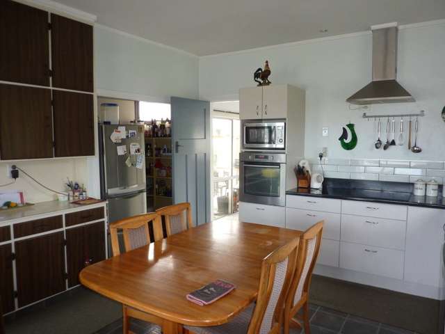 2 Sunderland Street Waimangaroa_3