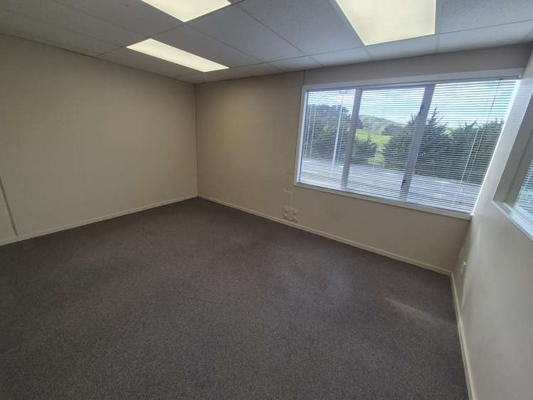 22/4 Northpoint Street Plimmerton_11