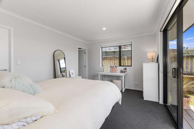 62 Pebble Beach Boulevard Te Kamo_11