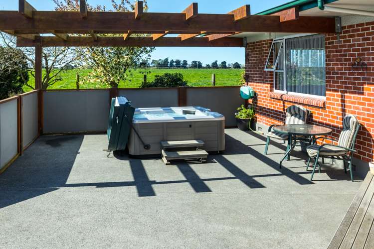 719 Farm Road Orton_17