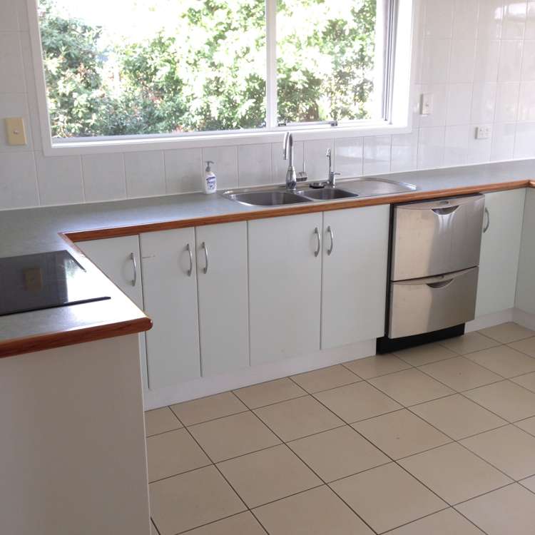 100 Ravenwood Drive Forrest Hill_3