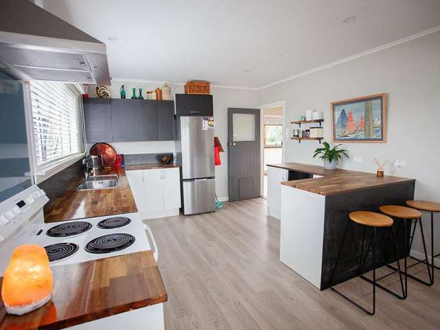 65 Strange Street Waitara_4