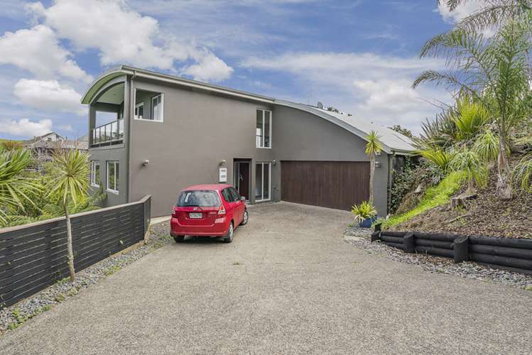 20a Oliver Twist Avenue Mellons Bay_22