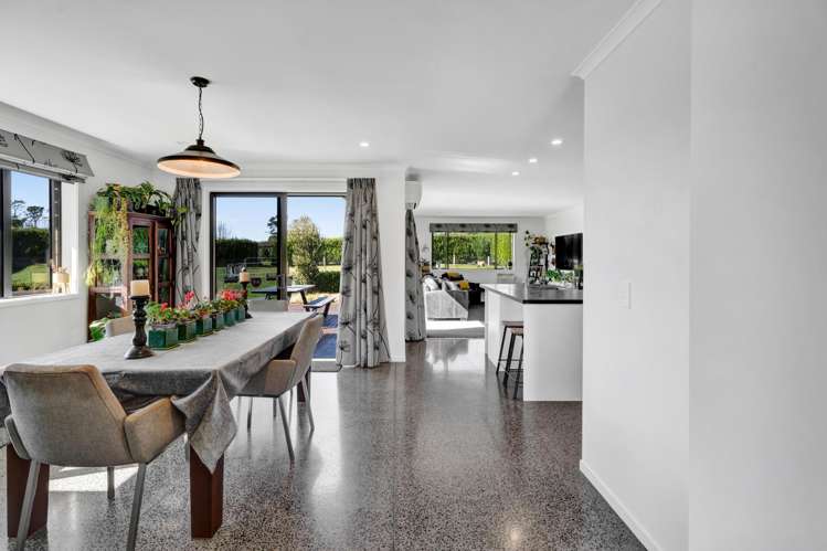 1108c Egmont Road Egmont Village_11