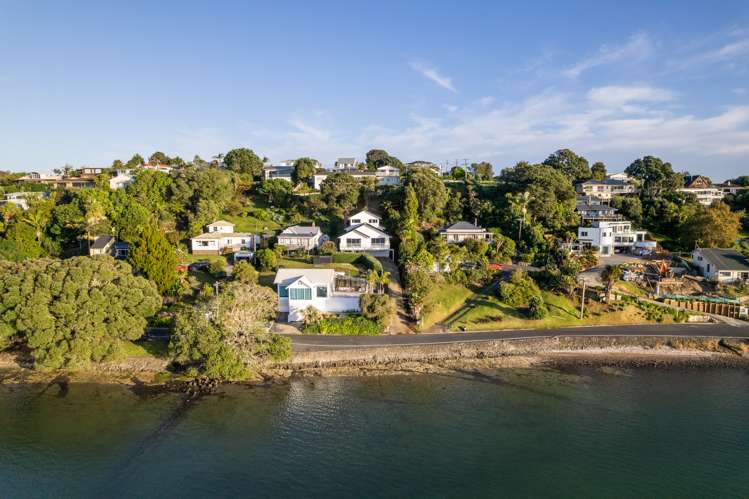 124 Beach Road Onerahi_25