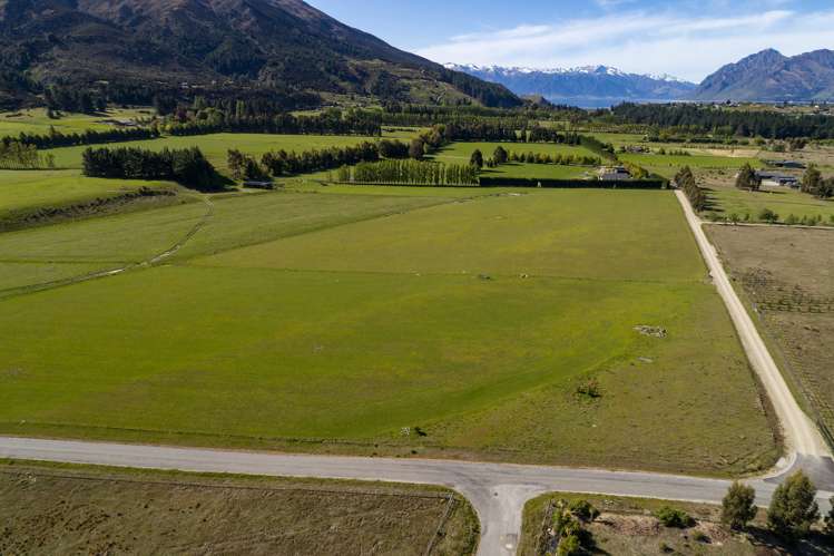 1 Te Awa Road Lake Hawea_7