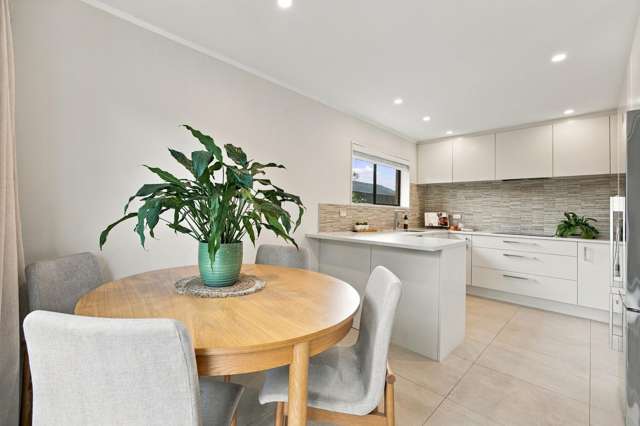 2/82 Florence Avenue Orewa_4