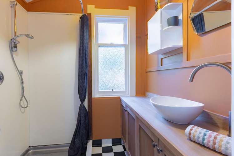 17A Taranaki Street Picton_17