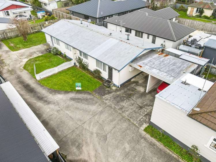 2/145 College Street Awapuni_16