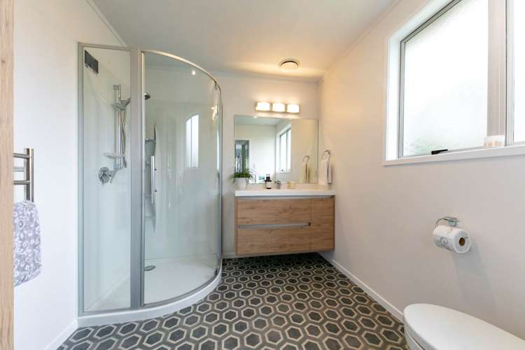 3 Stallard Place Glen Eden_9