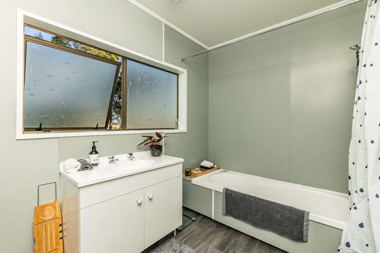 146 Lyalldale Road Saint Andrews_16