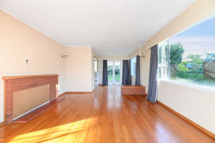 15 Zita Maria Drive Massey Auckland Massey_21